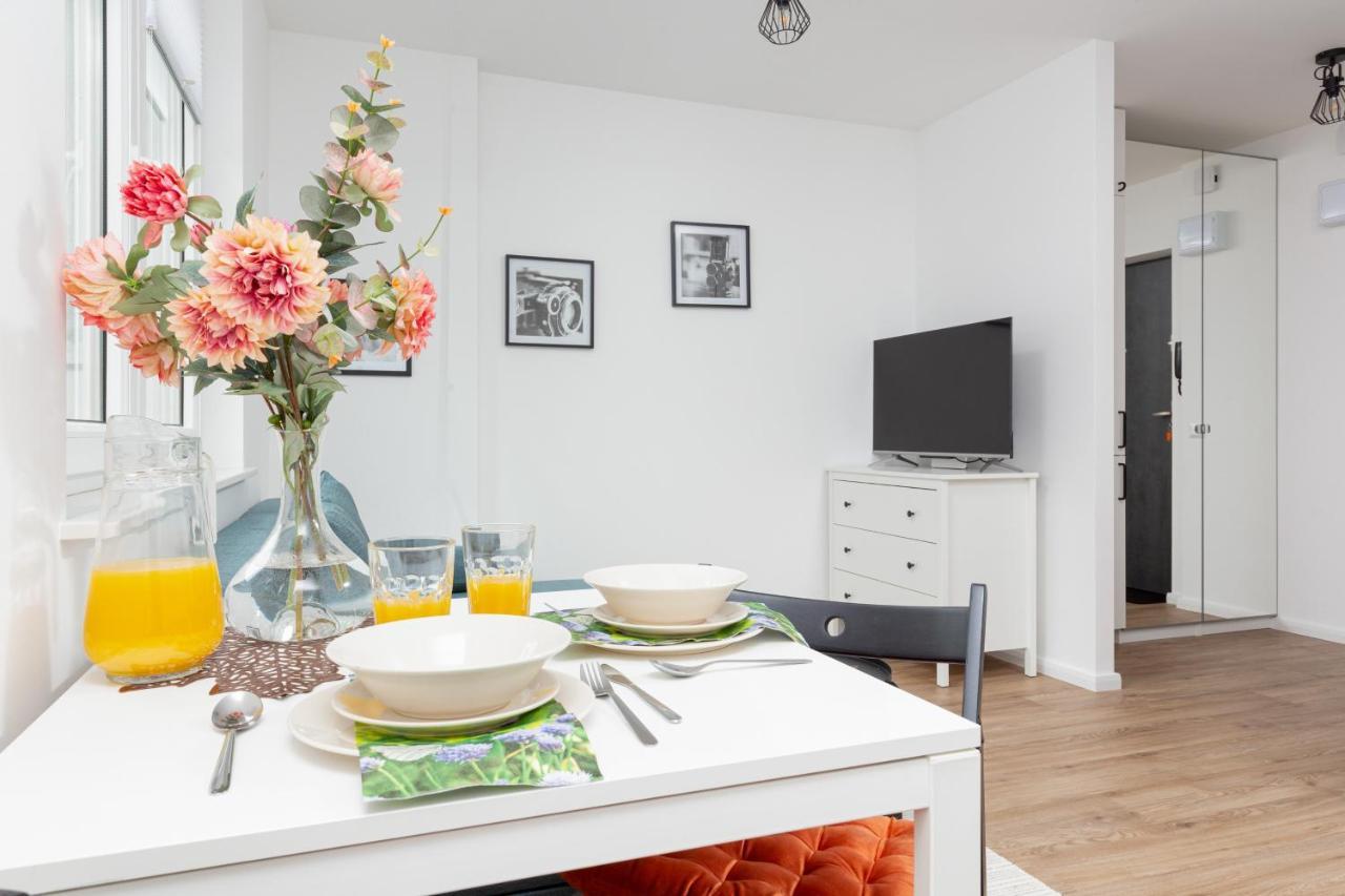 Studio Apartment Ochota Siemienskiego By Noclegi Renters Warschau Buitenkant foto